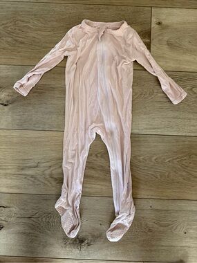 KYTE BABY BLUSH 6-12 ' Pink Zipper One-Piece Footed Pajamas